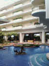 resort3.jpg (77342 bytes)